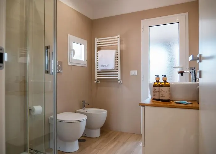 Apartment Sky Domus Historic Center Penthouse With Jacuzzi