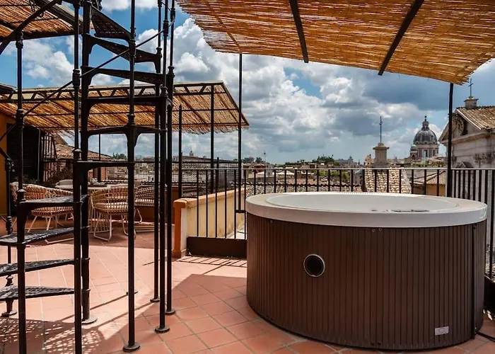 Sky Domus Historic Center Penthouse With Jacuzzi * Rom